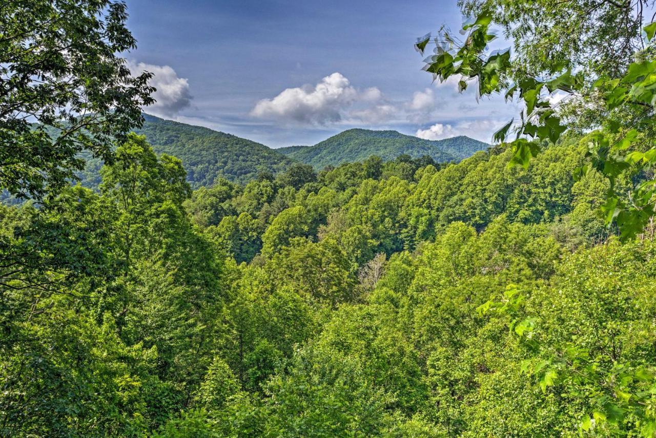 Mountain-View Maggie Valley House With Spacious Deck Exterior foto
